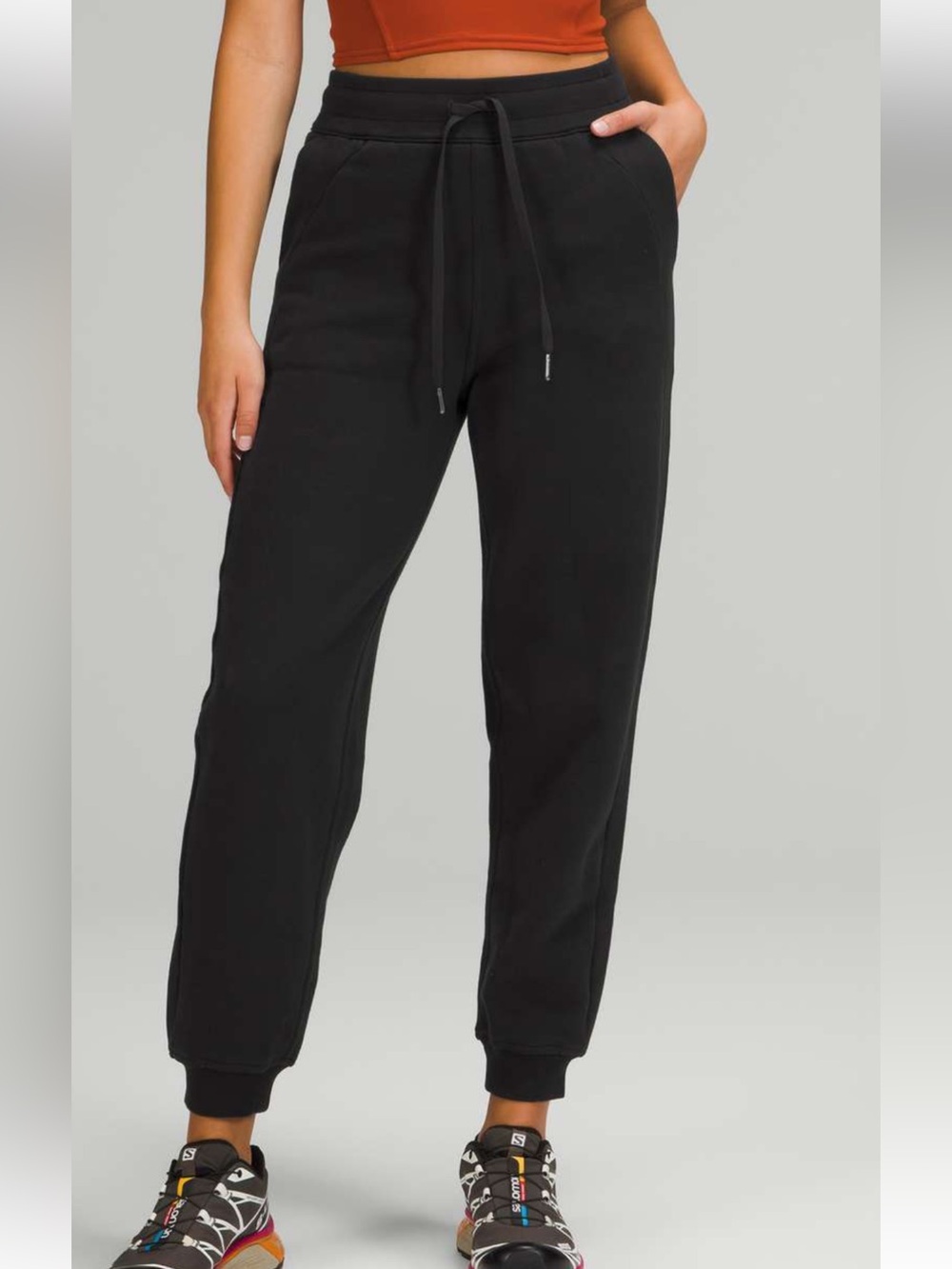 Lululemon Scuba Relaxed High Rise Jogger
Black Sweatpants Size 6
